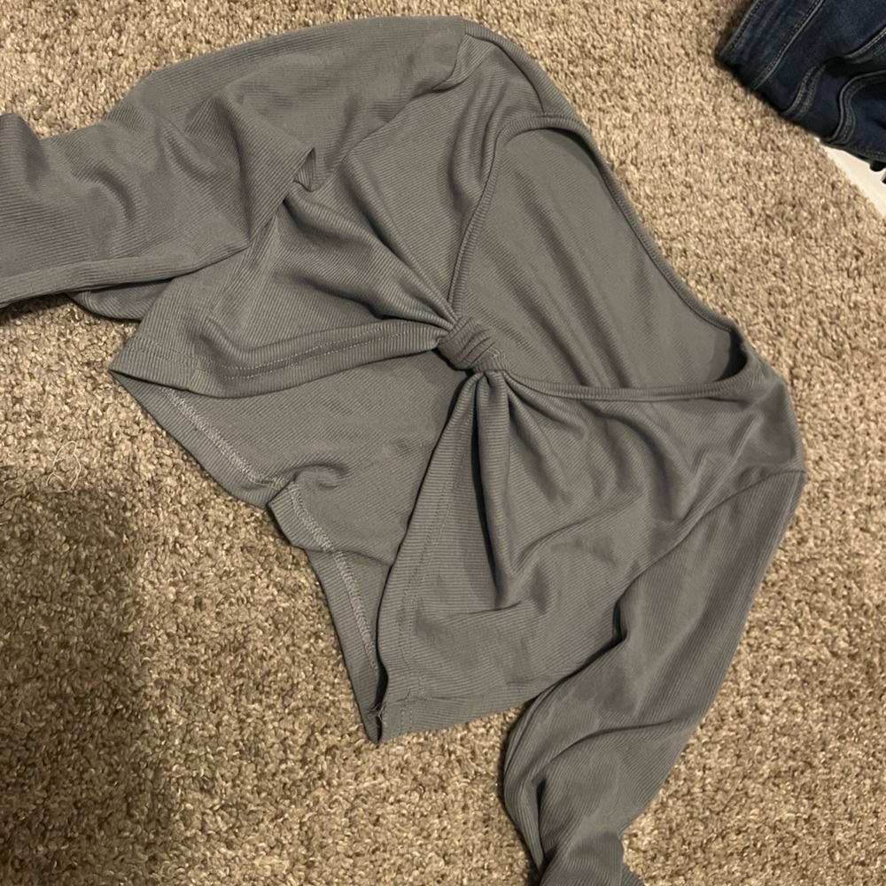 Knot cropped top